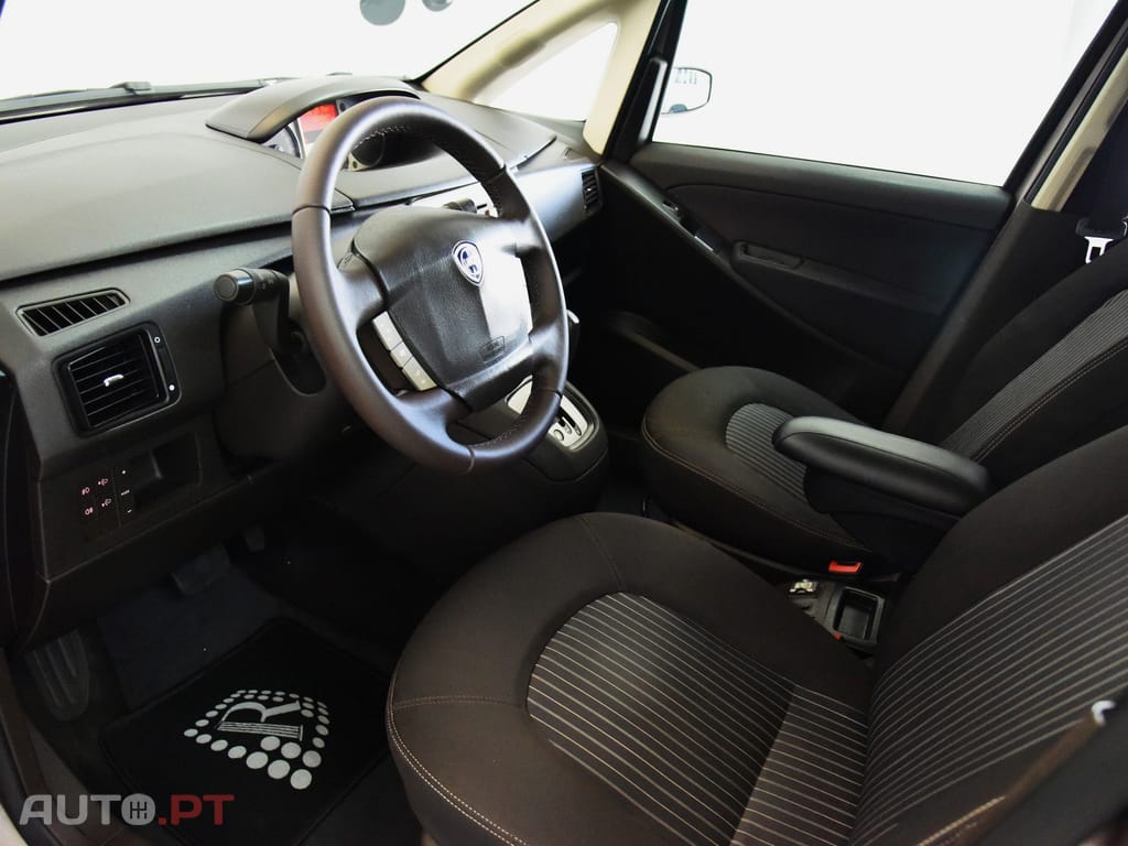 Lancia Musa 1.3 16V M-jet Platino DFN