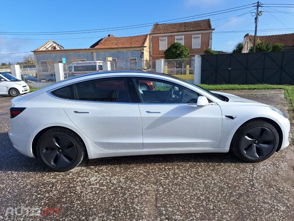 Tesla Model 3 Long Range AWD Dual Motor