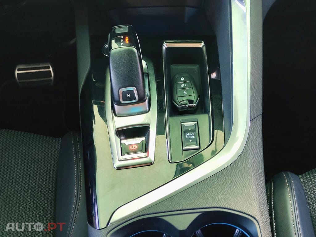 Peugeot 3008 1.5 BlueHDi GT EAT8