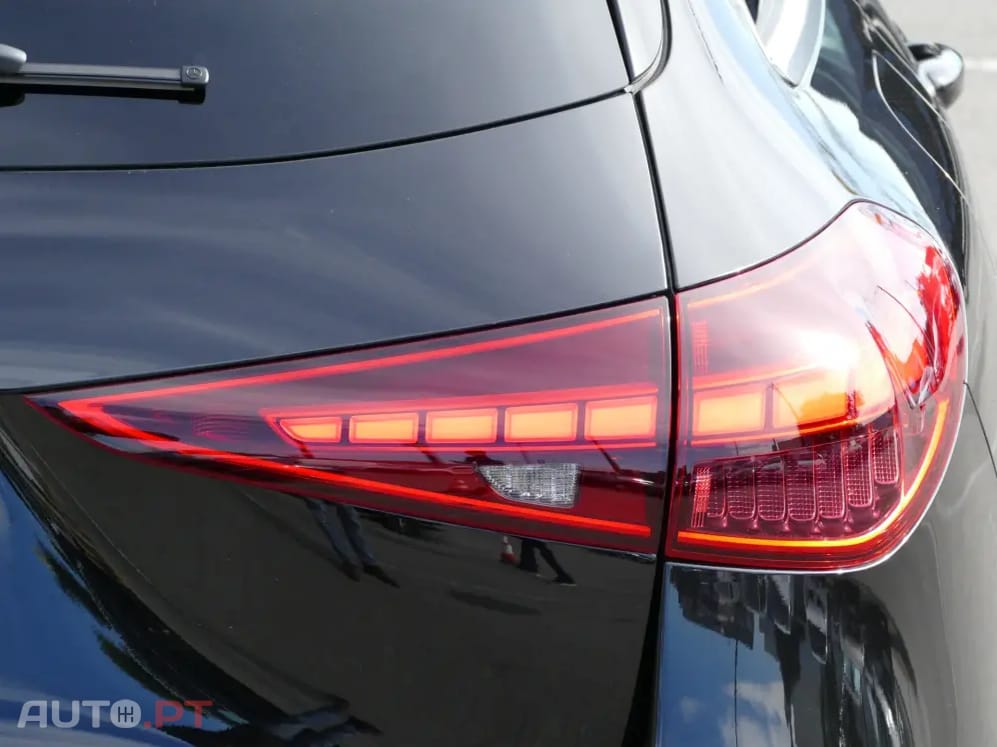 Mercedes-Benz C 300 e AMG Line