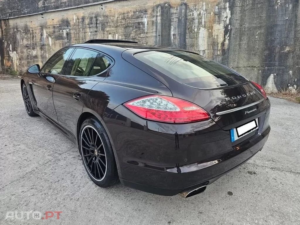 Porsche Panamera Platinum Edition