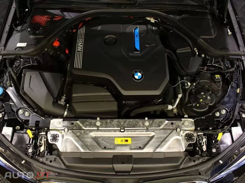 BMW 330 e Auto