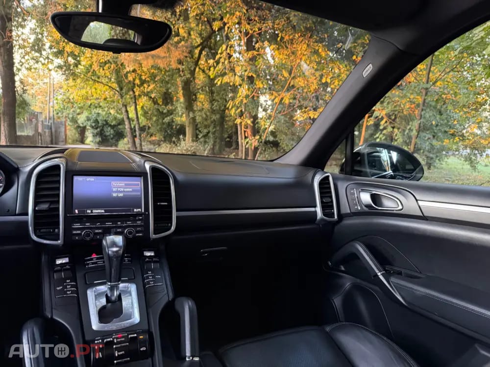 Porsche Cayenne Platinum Edition