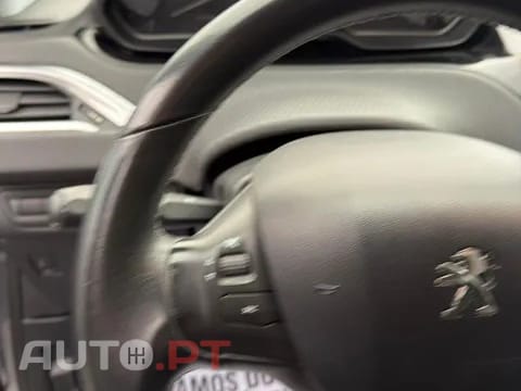 Peugeot 2008 1.2 PureTech Active