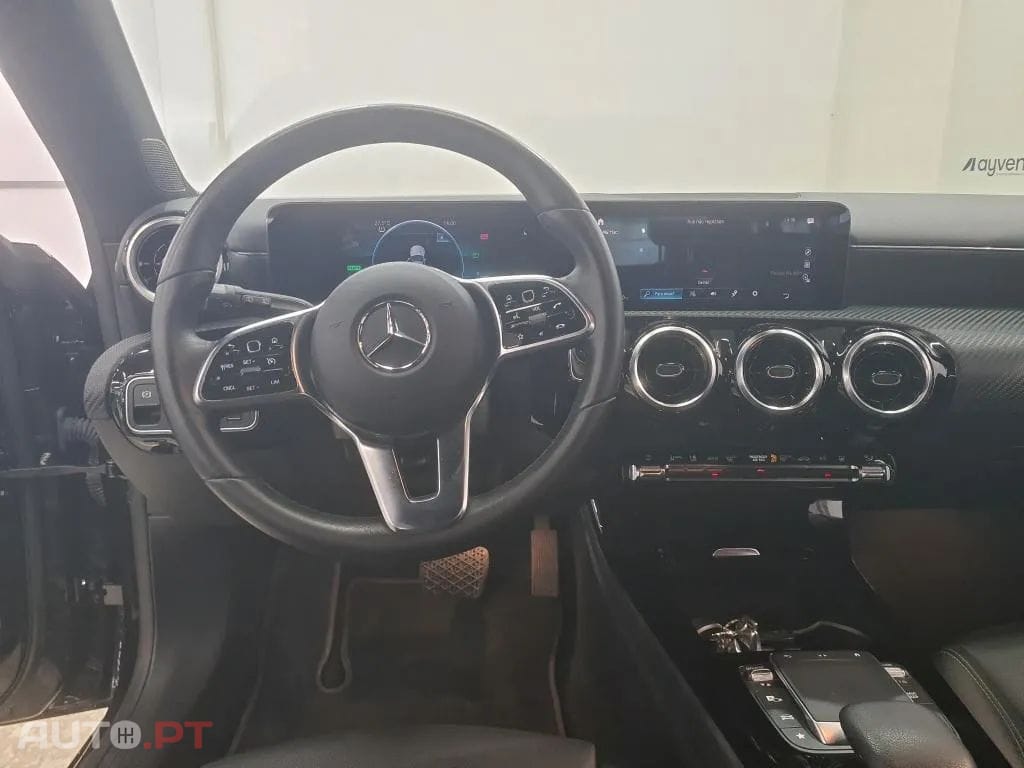 Mercedes-Benz CLA 250 e Shooting Brake Style Plus