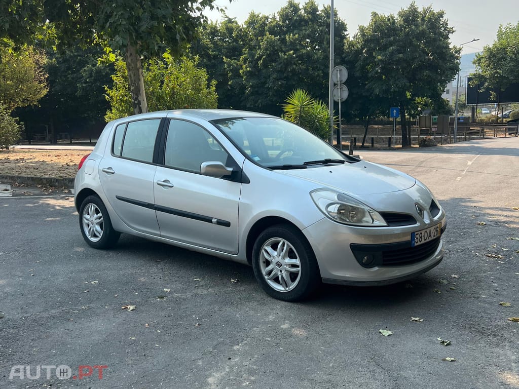 Renault Clio 1.2 16V Confort