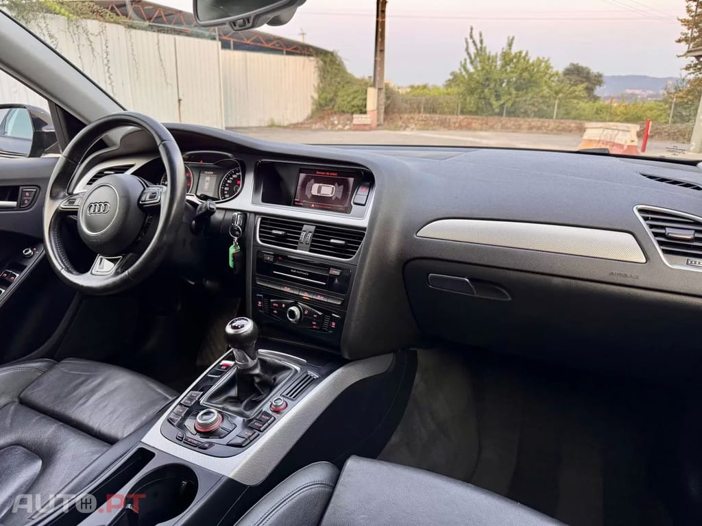 Audi A4 Avant 2.0 TDI S-line