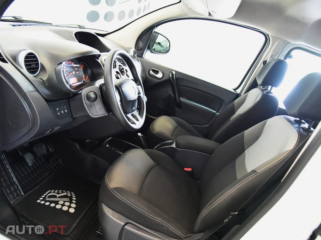 Renault Kangoo 1.5 Blue dCi L1 Business — fotografia 10