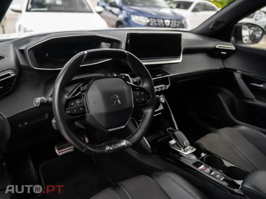 Peugeot 2008 1.5 BlueHDi GT EAT8