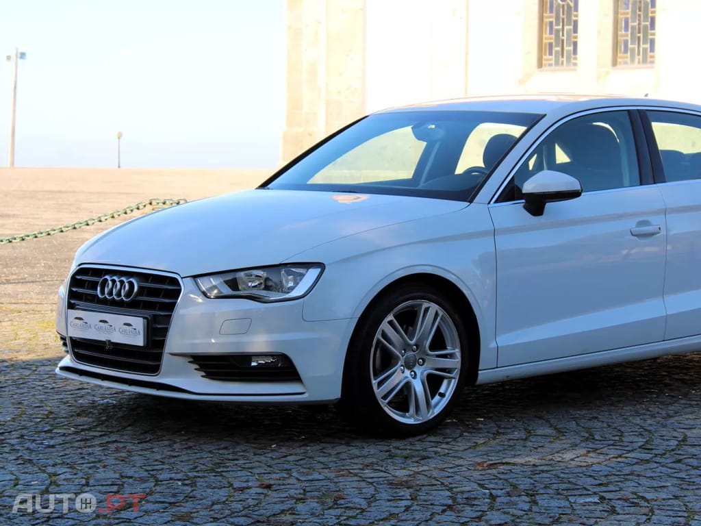 Audi A3 1.6 TDI Business Line Attraction Ultra