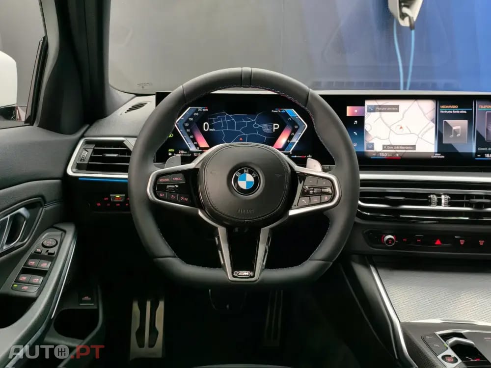 BMW 320 d Pack Desportivo M Auto