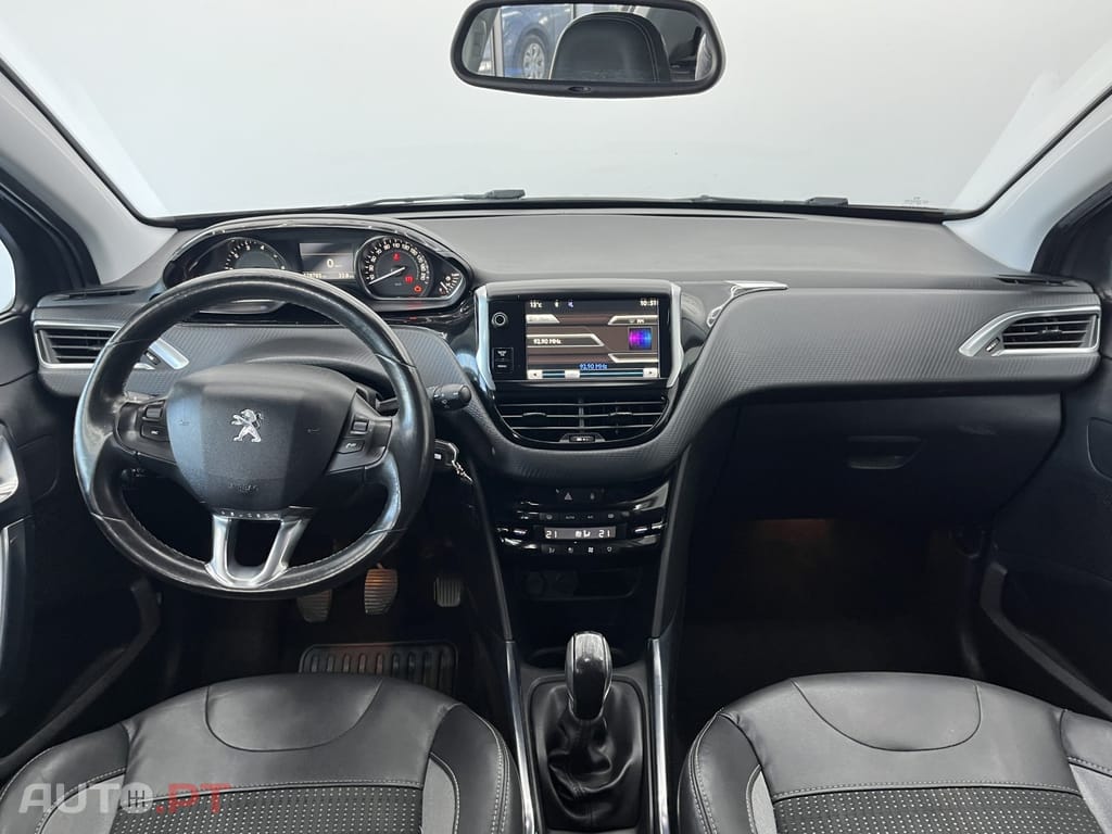 Peugeot 2008 1.2 PureTech Allure