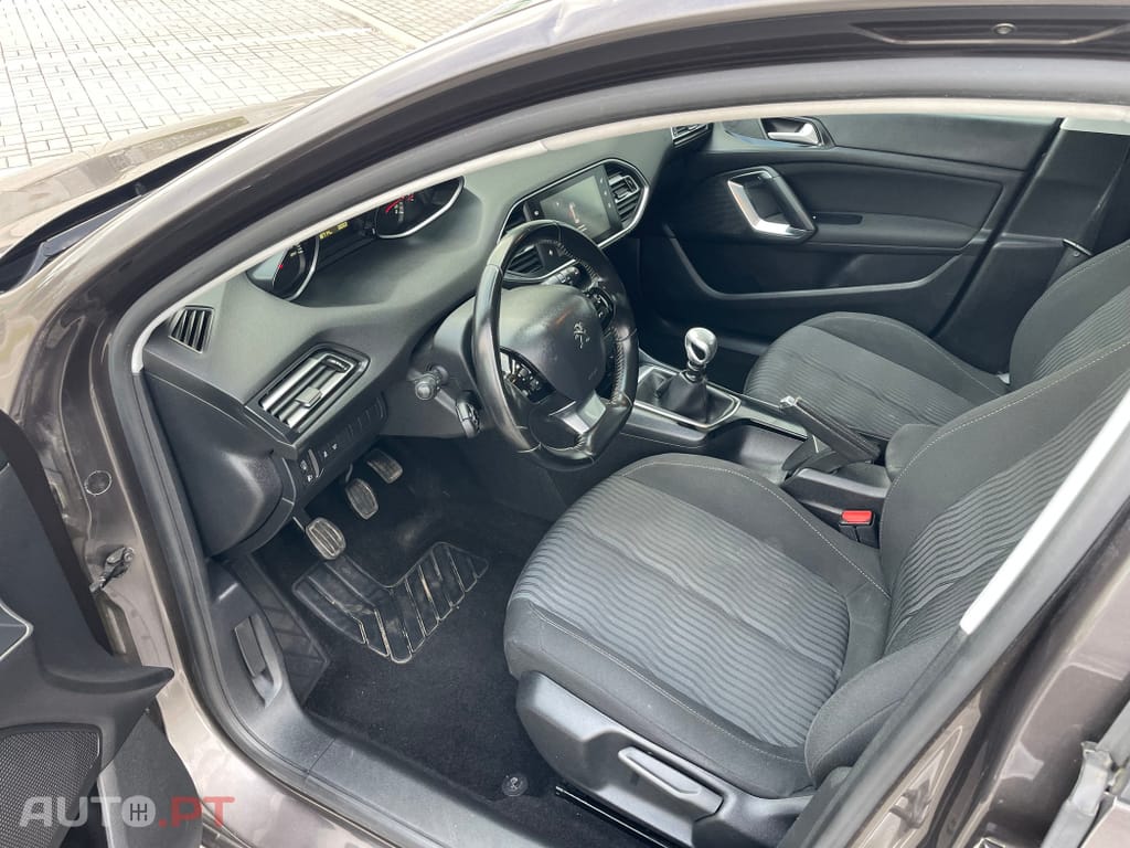 Peugeot 308 1.6 BlueHDi Style