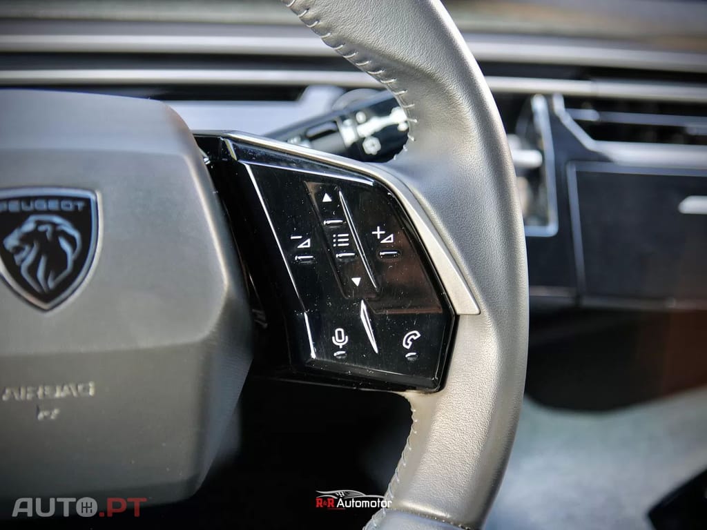 Peugeot 5008 1.2 Hybrid Allure e-DCS6