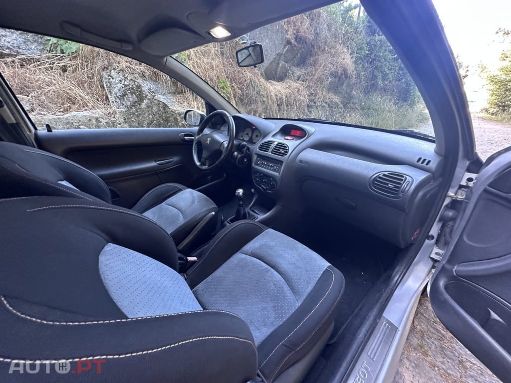 Peugeot 206 1.6 HDi XS