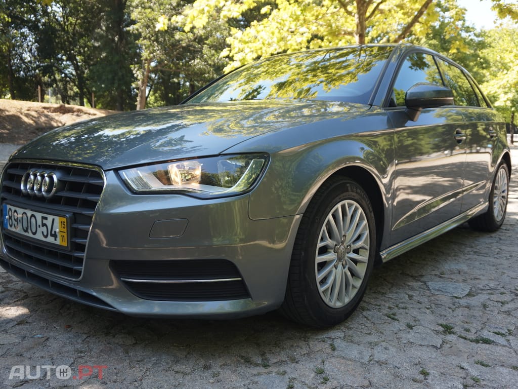 Audi A3 Sportback 1.6 TDI Attraction Ultra