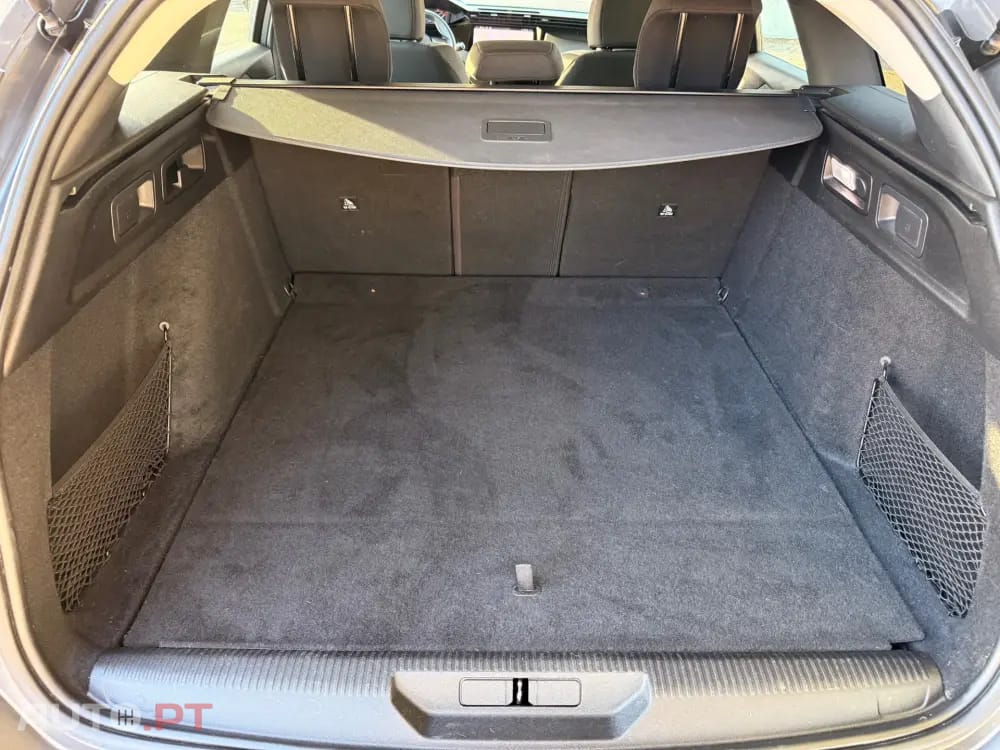 Peugeot 308 SW 1.5 BlueHDi Active Pack — fotografia 29