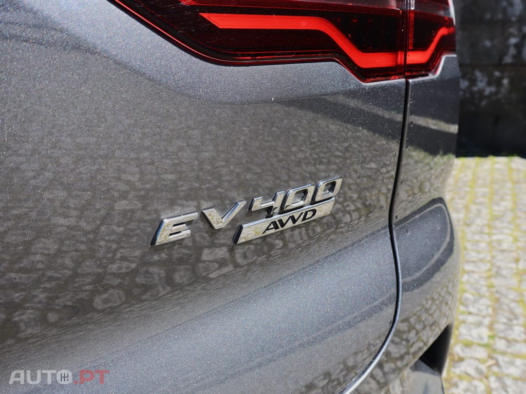 Jaguar I-Pace EV400 SE AWD