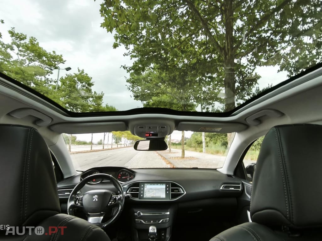 Peugeot 308 1.6 e-HDi Allure J17