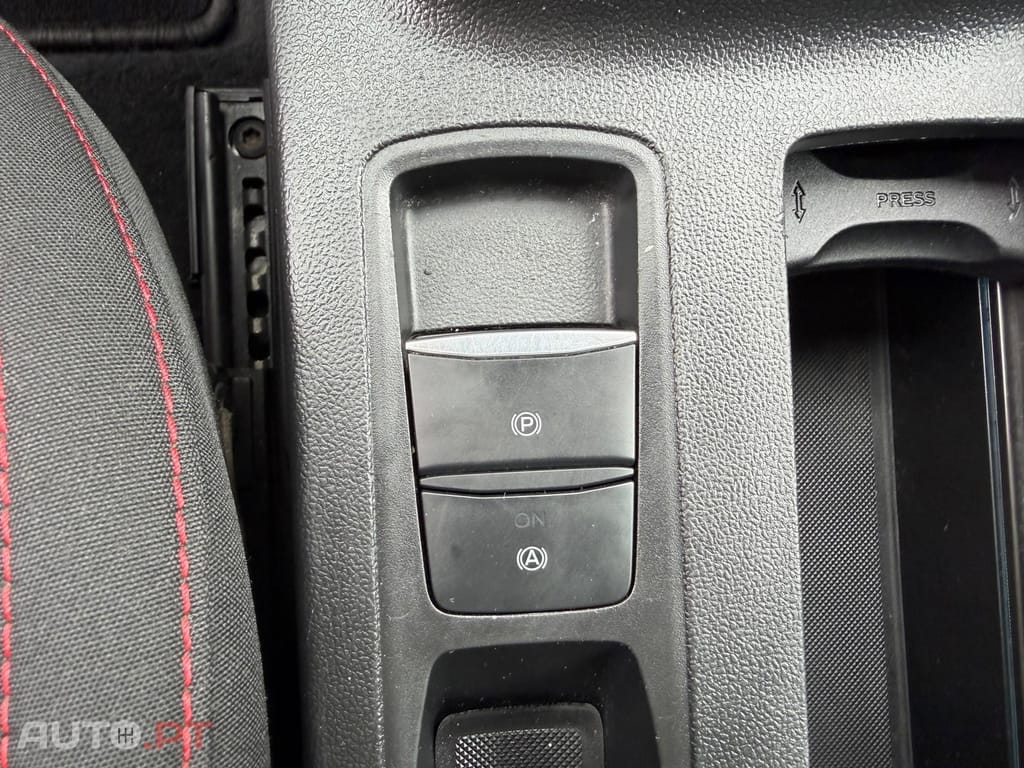 Ford Focus SW 1.0 EcoBoost MHEV ST-Line