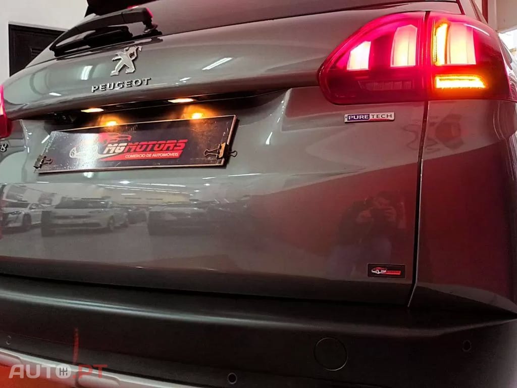 Peugeot 2008 1.2 PureTech Allure