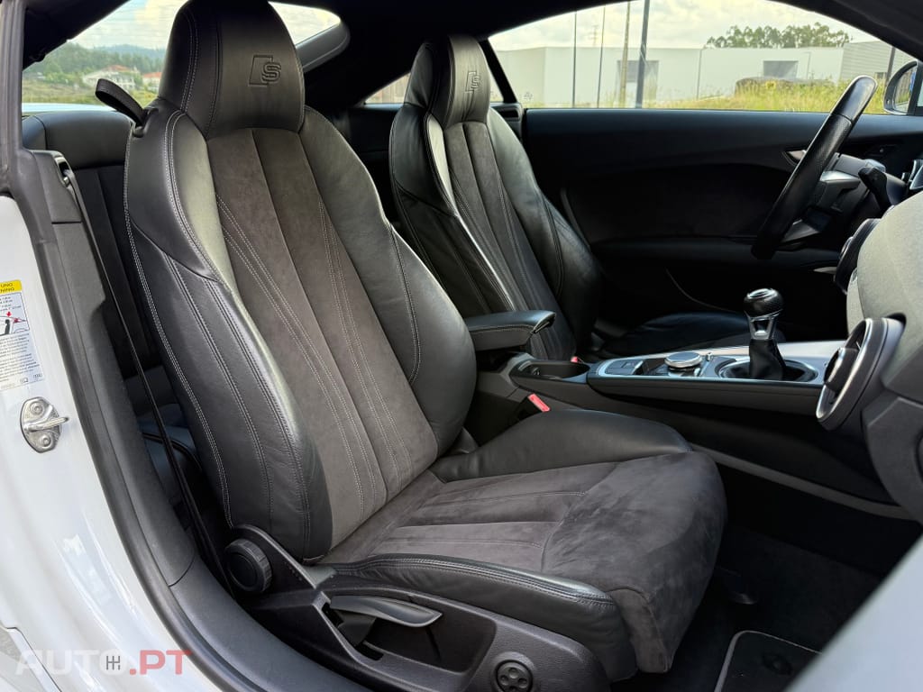 Audi TT 2.0 TDI S-line