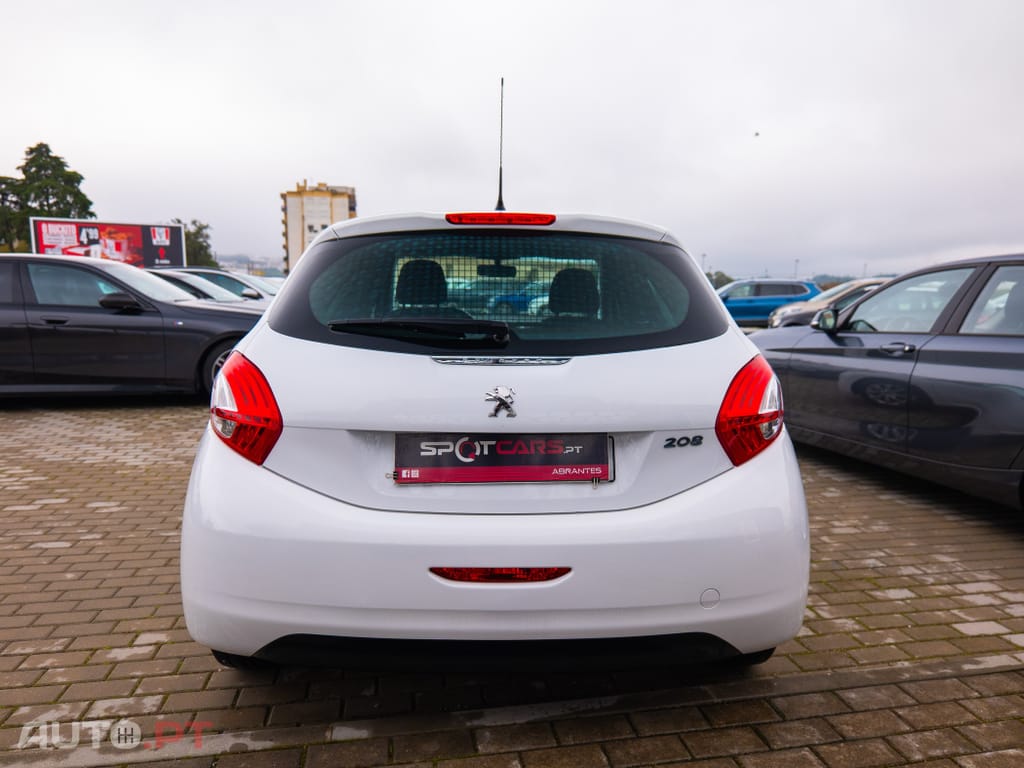 Peugeot 208 1.4 HDi