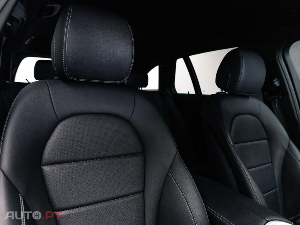 Mercedes-Benz C 300 e AMG Line