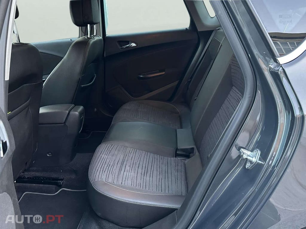 Opel Astra 1.6 CDTi Cosmo Star/Stop