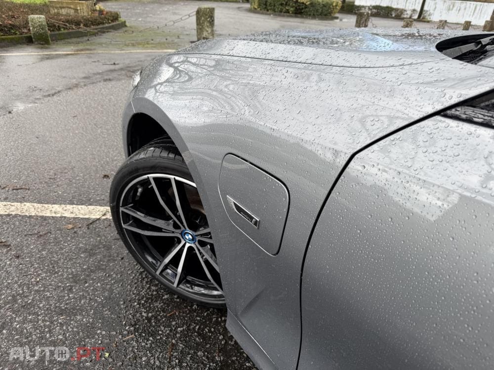 BMW 330 e Pack 50 anos M Auto