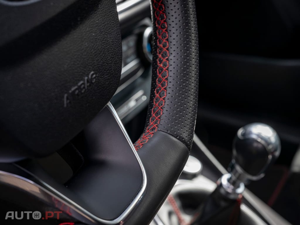 Ford Puma 1.0 EcoBoost MHEV ST-Line