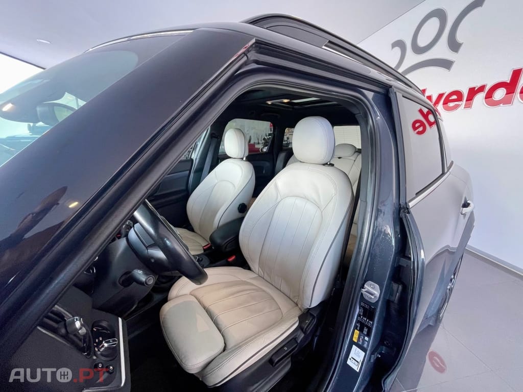 MINI Countryman Cooper SE ALL4 Auto