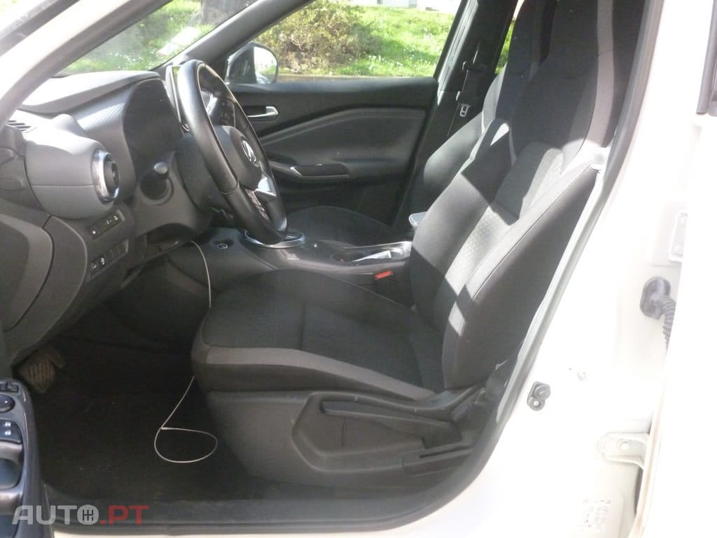 Nissan Juke 1.0 DIG-T N-Connecta Auto