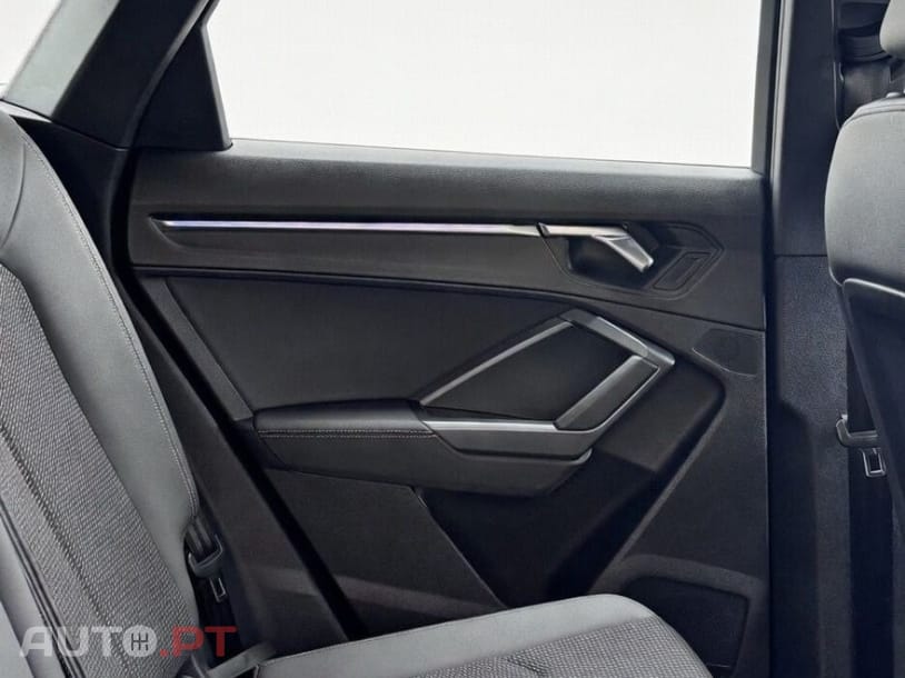 Audi Q3 35 TDI S line S tronic