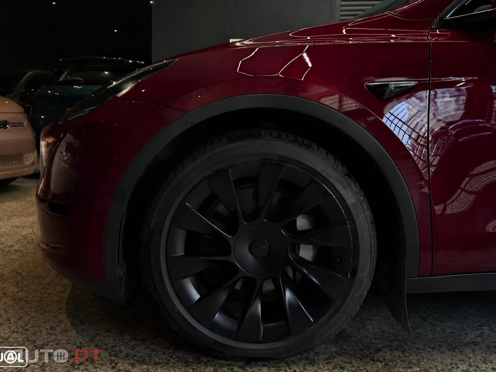 Tesla Model Y Long Range Dual Motor AWD