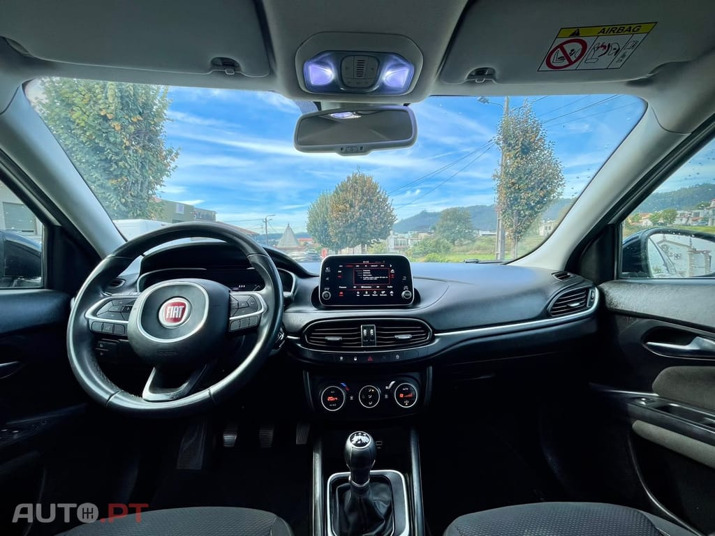 Fiat Tipo 1.3 M-Jet Lounge