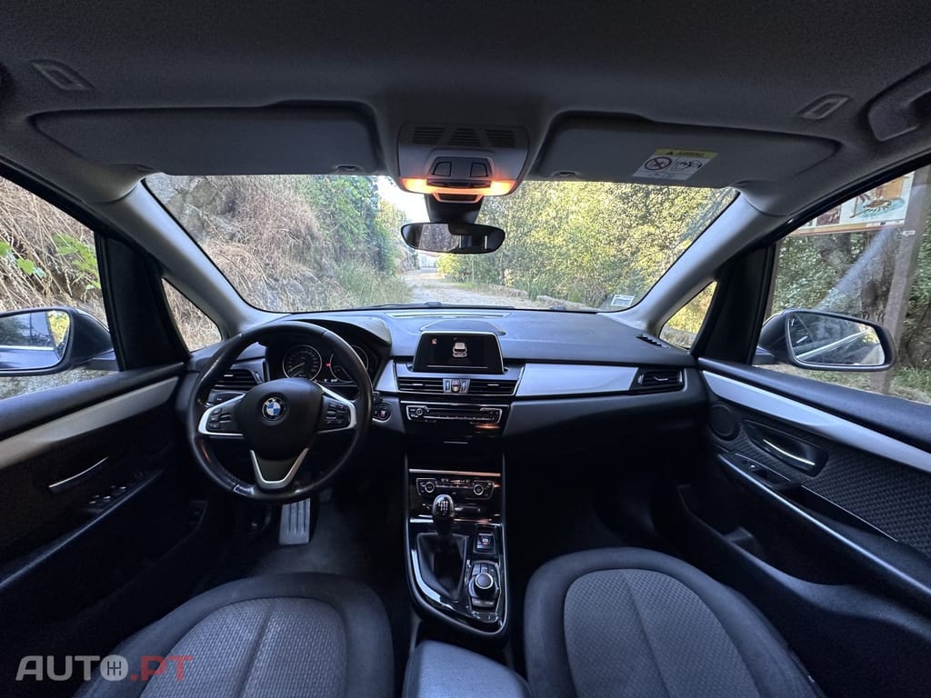 BMW 216 d Line Luxury