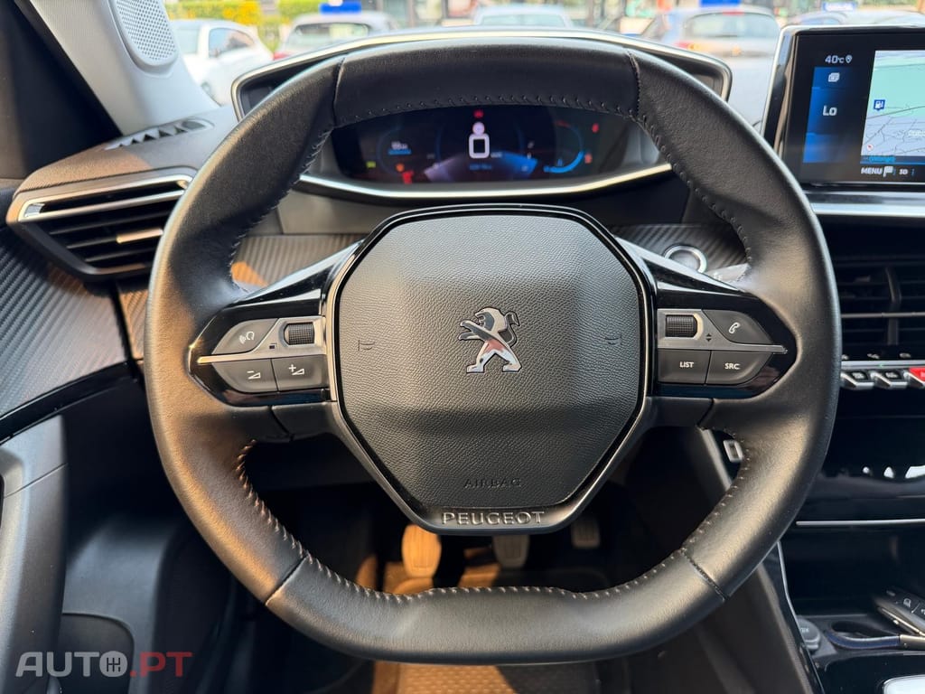 Peugeot 2008 1.2 PureTech Allure