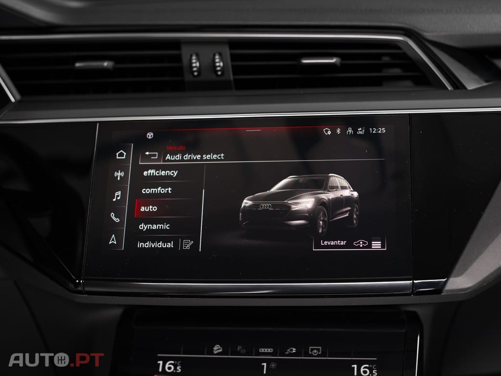 Audi E-Tron 55 quattro Advanced