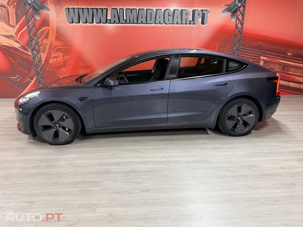 Tesla Model 3 Standard Range Plus RWD