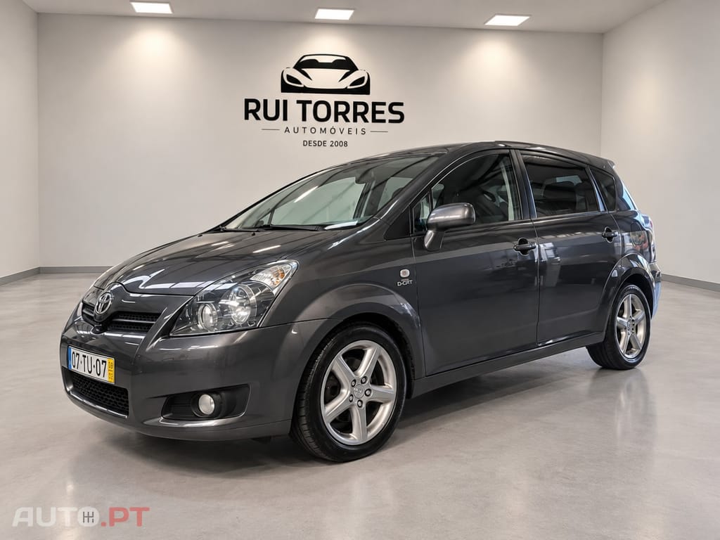 Toyota Corolla Verso 2.2 D-4D DPF Sol