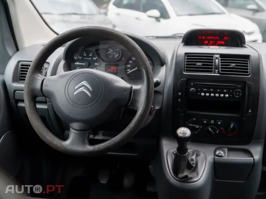 Citroen Jumpy 1.6 HDi L2H1 Semi-Vidrada