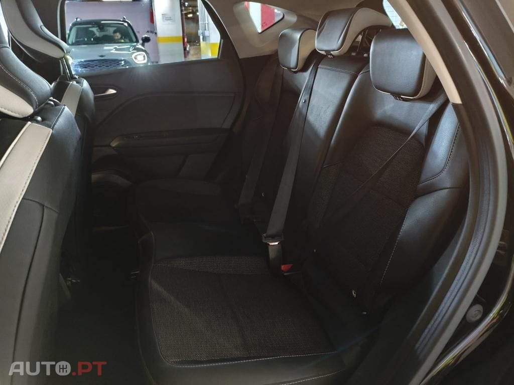 Renault Captur 1.6 E-Tech Plug-In Hybrid Techno