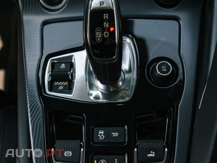 Jaguar F-Type 2.0 i4 R-Dynamic