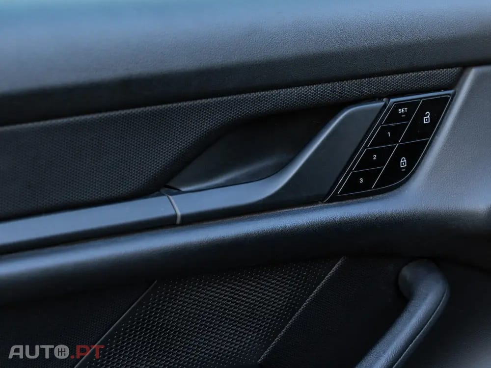 Porsche Taycan 4S