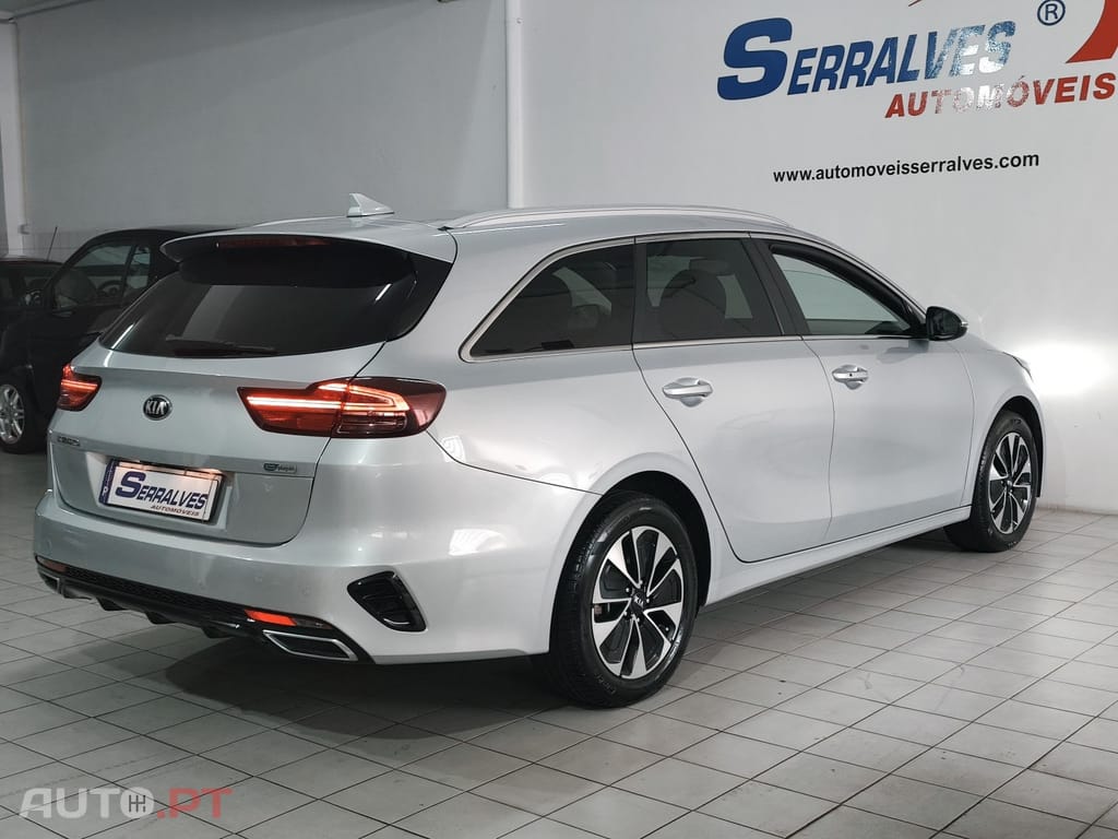Kia Ceed SW 1.6 GDi PHEV Tech 6DCT