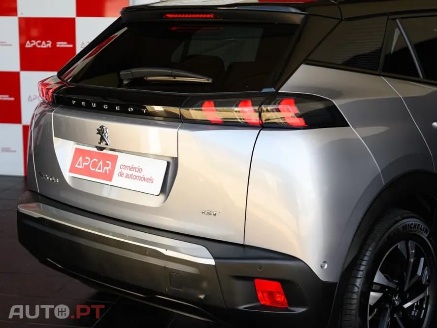 Peugeot E-2008 50 kWh GT Pack