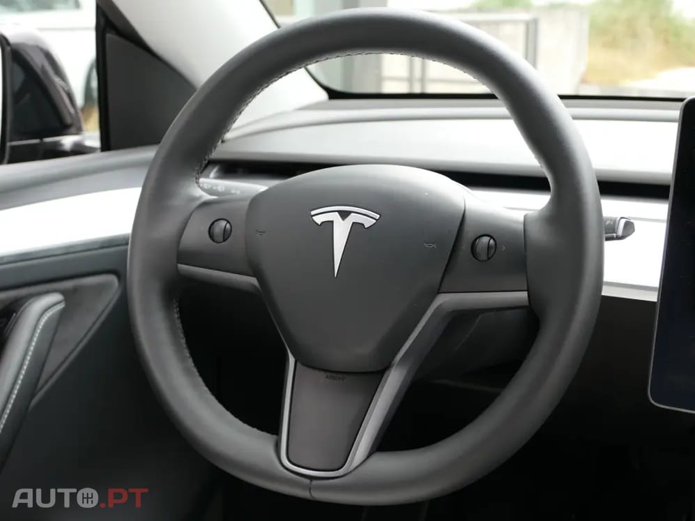 Tesla Model Y Tração Traseira