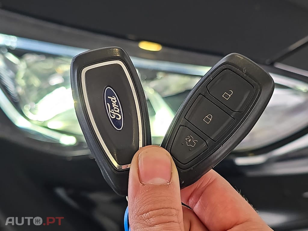 Ford Focus SW 1.0 Ecoboost Hybrid 125 cv SW ST-Line