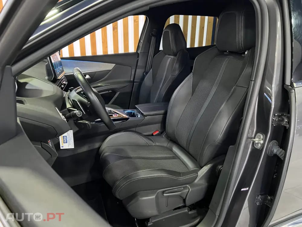 Peugeot 3008 1.6 Hybrid GT Pack e-EAT8